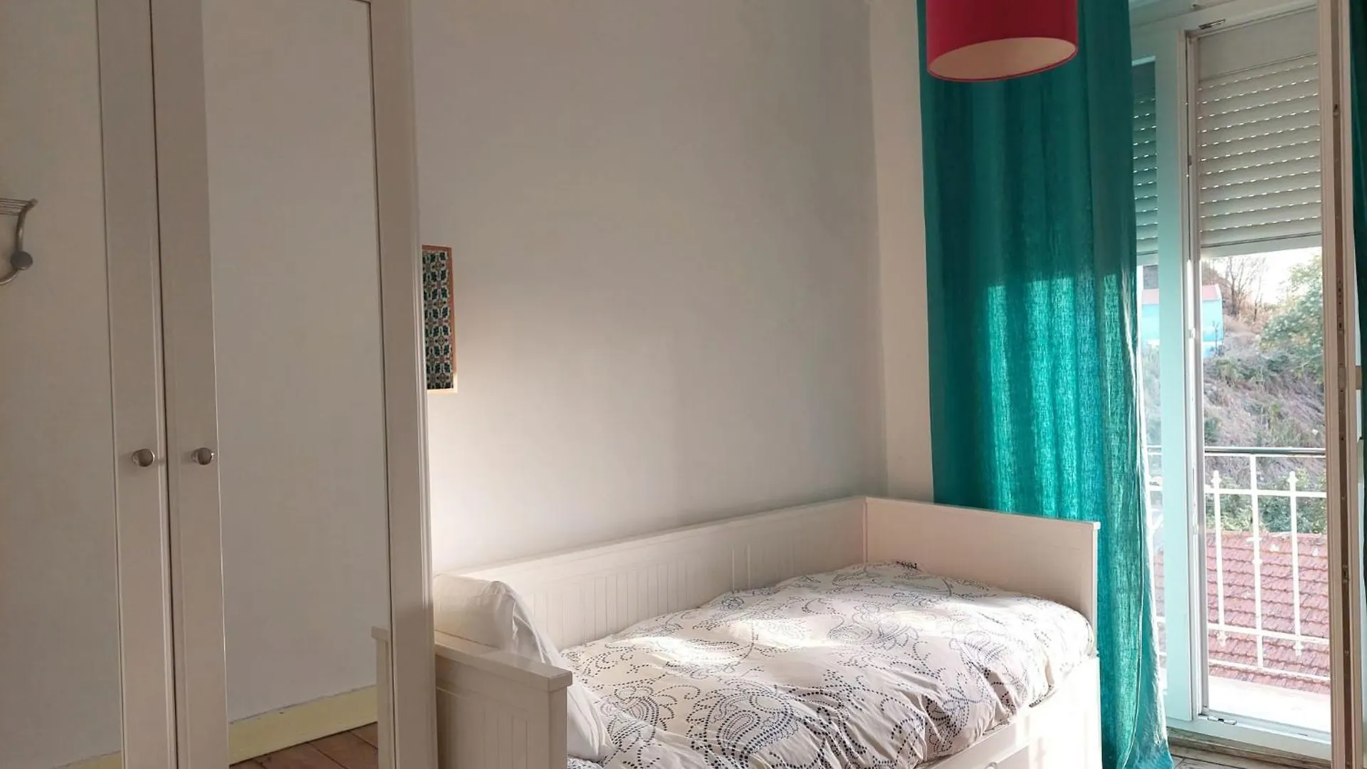 Charming Flat With 2 Bedrooms On Lisbon'S 7Th Hill Apartmán